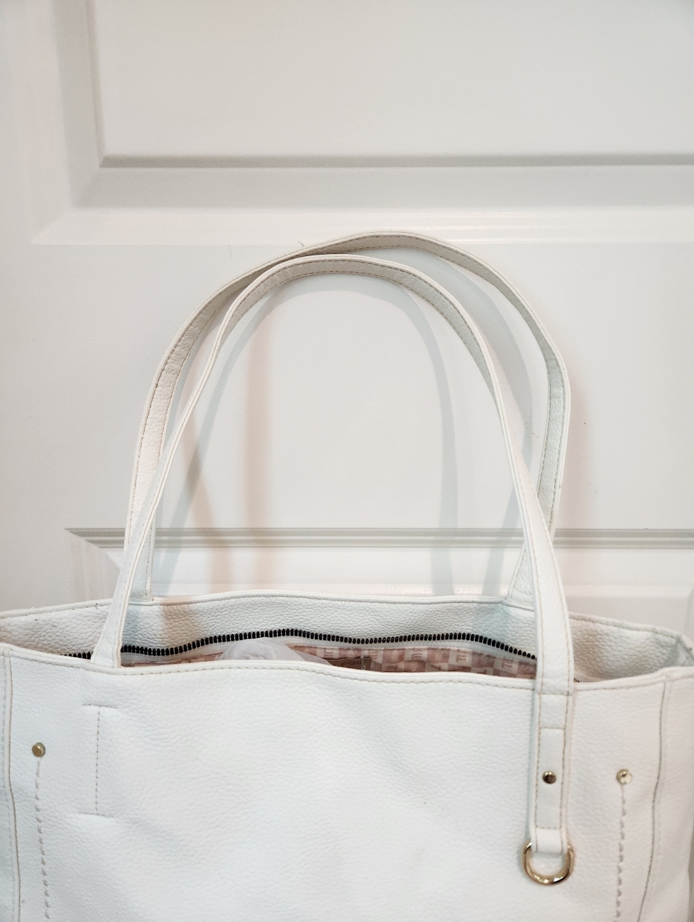 London Fog White Pebbled Leather Tote with Gold Accents - Picture 5 of 11